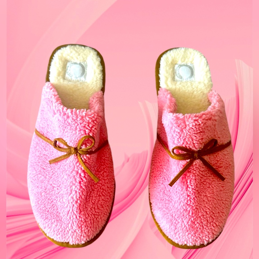 Pink bow slipper 🎀